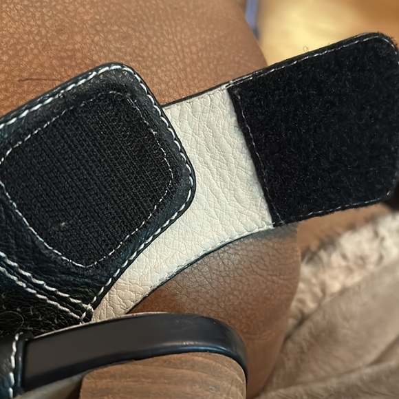 L’Artiste heeled sandals …. So comfortable - Picture 4 of 7